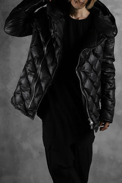 画像をギャラリービューアに読み込む, ISAMU KATAYAMA BACKLASH HOODED DOWN JACKET / KANGAROO + POLISH WHITE GOOSE (BLACK)