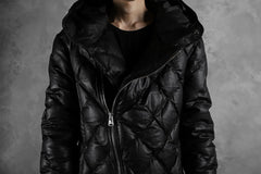画像をギャラリービューアに読み込む, ISAMU KATAYAMA BACKLASH HOODED DOWN JACKET / KANGAROO + POLISH WHITE GOOSE (BLACK)