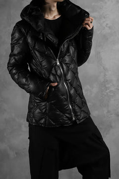 画像をギャラリービューアに読み込む, ISAMU KATAYAMA BACKLASH HOODED DOWN JACKET / KANGAROO + POLISH WHITE GOOSE (BLACK)
