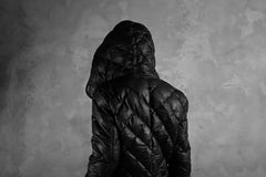 画像をギャラリービューアに読み込む, ISAMU KATAYAMA BACKLASH HOODED DOWN JACKET / KANGAROO + POLISH WHITE GOOSE (BLACK)