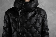 画像をギャラリービューアに読み込む, ISAMU KATAYAMA BACKLASH HOODED DOWN JACKET / KANGAROO + POLISH WHITE GOOSE (BLACK)