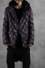 画像をギャラリービューアに読み込む, ISAMU KATAYAMA BACKLASH HOODED DOWN JACKET / KANGAROO + POLISH WHITE GOOSE (PURPLE)