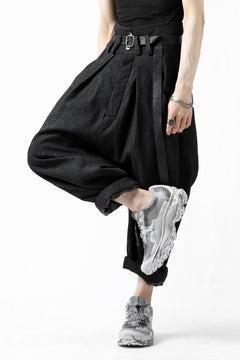 画像をギャラリービューアに読み込む, SOSNOVSKA exclusive CLOWN STYLE PANTS (BLACK STRIPE)