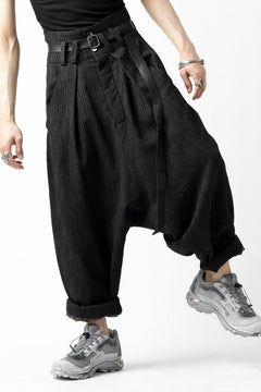 画像をギャラリービューアに読み込む, SOSNOVSKA exclusive CLOWN STYLE PANTS (BLACK STRIPE)