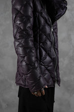 画像をギャラリービューアに読み込む, ISAMU KATAYAMA BACKLASH HOODED DOWN JACKET / KANGAROO + POLISH WHITE GOOSE (PURPLE)