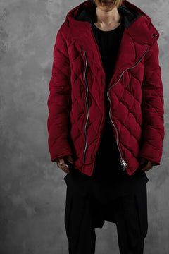 画像をギャラリービューアに読み込む, ISAMU KATAYAMA BACKLASH HOODED DOWN JACKET / KANGAROO REVERSE + POLISH WHITE GOOSE (RED)
