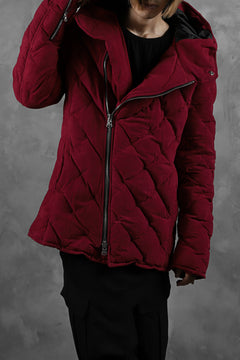 画像をギャラリービューアに読み込む, ISAMU KATAYAMA BACKLASH HOODED DOWN JACKET / KANGAROO REVERSE + POLISH WHITE GOOSE (RED)