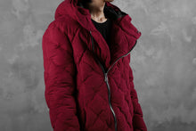 画像をギャラリービューアに読み込む, ISAMU KATAYAMA BACKLASH HOODED DOWN JACKET / KANGAROO REVERSE + POLISH WHITE GOOSE (RED)