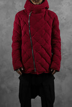 画像をギャラリービューアに読み込む, ISAMU KATAYAMA BACKLASH HOODED DOWN JACKET / KANGAROO REVERSE + POLISH WHITE GOOSE (RED)