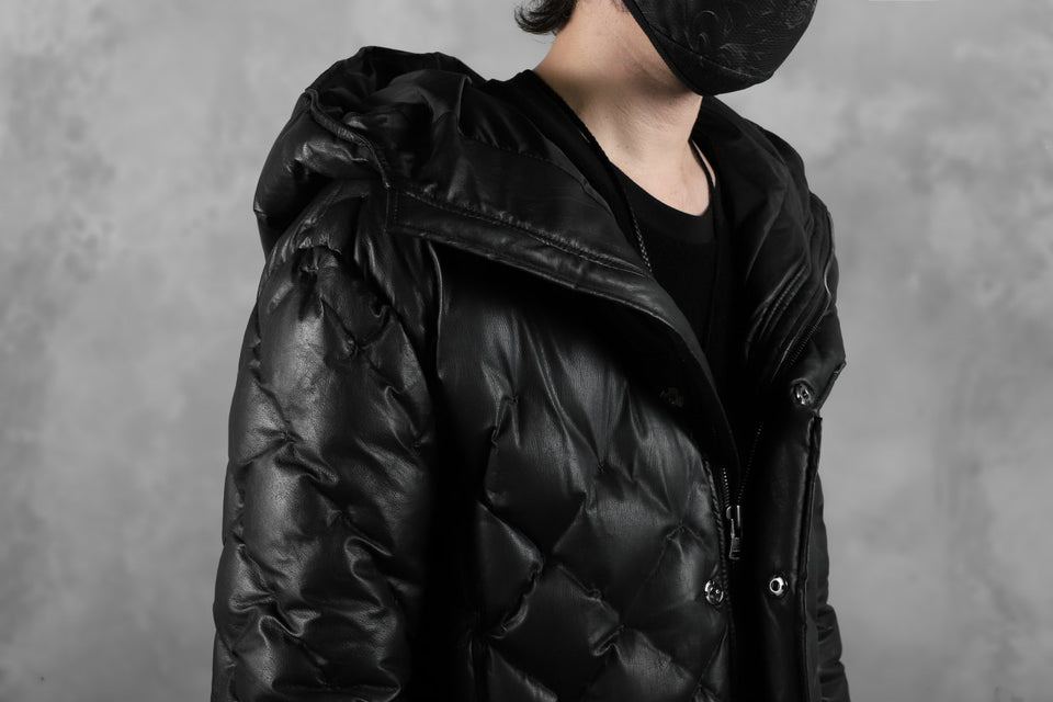 画像をギャラリービューアに読み込む, ISAMU KATAYAMA BACKLASH HOODED DOWN COAT / KANGAROO + POLISH WHITE GOOSE (BLACK)