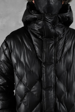 画像をギャラリービューアに読み込む, ISAMU KATAYAMA BACKLASH HOODED DOWN COAT / KANGAROO + POLISH WHITE GOOSE (BLACK)