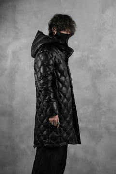 画像をギャラリービューアに読み込む, ISAMU KATAYAMA BACKLASH HOODED DOWN COAT / KANGAROO + POLISH WHITE GOOSE (BLACK)