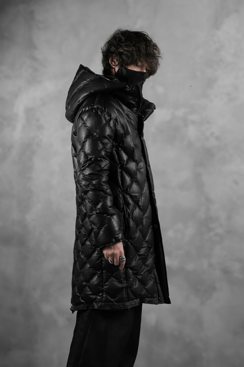 画像をギャラリービューアに読み込む, ISAMU KATAYAMA BACKLASH HOODED DOWN COAT / KANGAROO + POLISH WHITE GOOSE (BLACK)