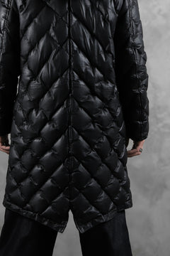 画像をギャラリービューアに読み込む, ISAMU KATAYAMA BACKLASH HOODED DOWN COAT / KANGAROO + POLISH WHITE GOOSE (BLACK)