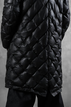画像をギャラリービューアに読み込む, ISAMU KATAYAMA BACKLASH HOODED DOWN COAT / KANGAROO + POLISH WHITE GOOSE (BLACK)