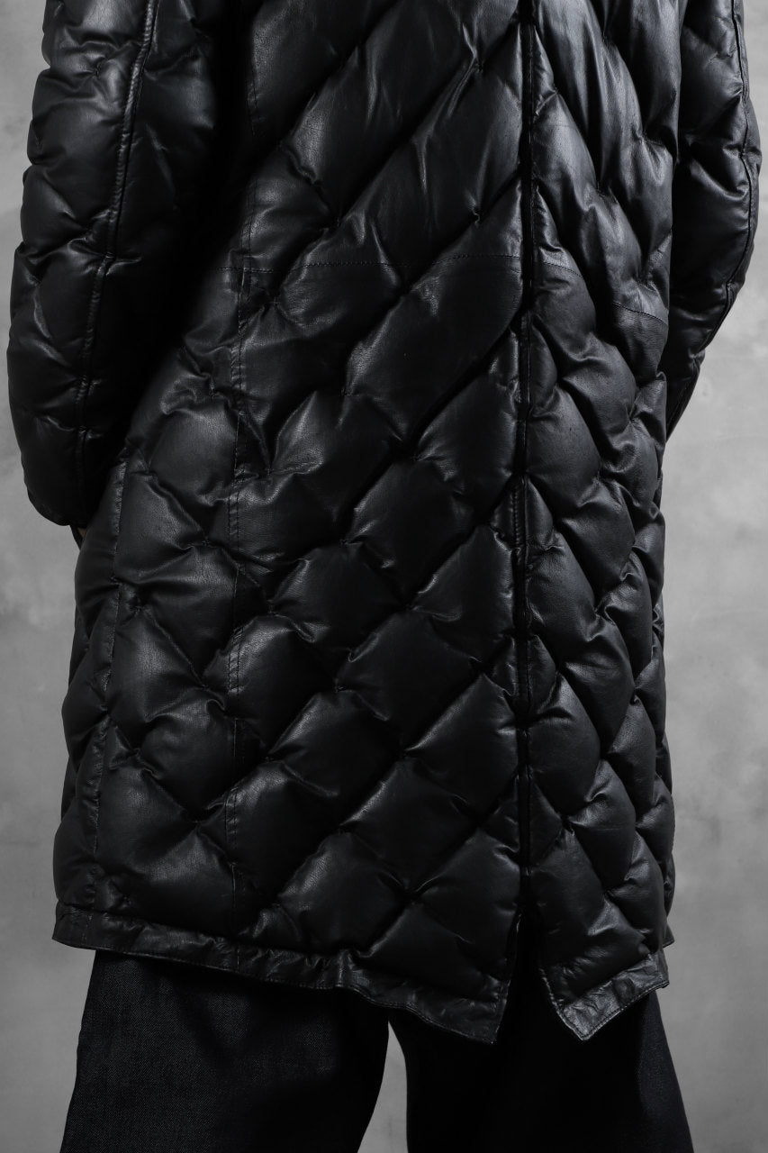 画像をギャラリービューアに読み込む, ISAMU KATAYAMA BACKLASH HOODED DOWN COAT / KANGAROO + POLISH WHITE GOOSE (BLACK)