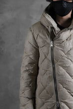 画像をギャラリービューアに読み込む, ISAMU KATAYAMA BACKLASH HOODED DOWN JACKET / WAXY KANGAROO + POLISH WHITE GOOSE (WHITE)