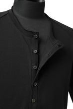 Load image into Gallery viewer, ierib raw edge Tee type-H  / light jersey (BLACK)