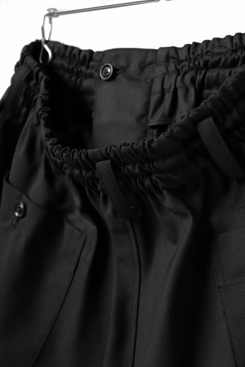 Load image into Gallery viewer, Y's BANG ON! No.9 SAROUEL WOOL TROPICAL PANTS (BLACK)