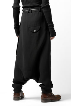 画像をギャラリービューアに読み込む, SOSNOVSKA exclusive KNEE ELLIPSED PANTS (BLACK)