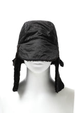 画像をギャラリービューアに読み込む, masnada REVERSIBLE TRAPPER HAT / REPURPOSED LINEN FUR AND RIPSTOP (BLACK)