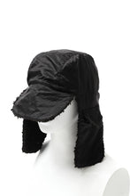 画像をギャラリービューアに読み込む, masnada REVERSIBLE TRAPPER HAT / REPURPOSED LINEN FUR AND RIPSTOP (BLACK)