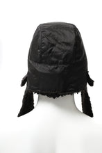 画像をギャラリービューアに読み込む, masnada REVERSIBLE TRAPPER HAT / REPURPOSED LINEN FUR AND RIPSTOP (BLACK)