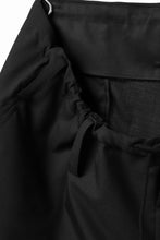 Load image into Gallery viewer, Y's BANG ON! No.7 WAIST STRING WOOL TROPICAL PANTS (BLACK) ※