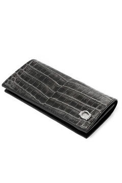 Load image into Gallery viewer, ISAMU KATAYAMA BACKLASH CROCODILE LONG WALLET / (SUMI DYED GREY)