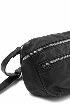 Load image into Gallery viewer, ISAMU KATAYAMA BACKLASH STRAP ZIP BAG / MONOCHROME LUXURY STEER (BLACK)