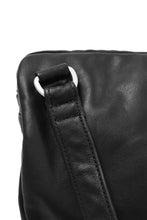 Load image into Gallery viewer, ISAMU KATAYAMA BACKLASH STRAP ZIP BAG / MONOCHROME LUXURY STEER (BLACK)