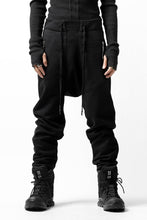 画像をギャラリービューアに読み込む, 11 BY BORIS BIDJAN SABERI JOGGER PANT "P13-F-1235" (HEAVY SWEAT / BLACK DYE)