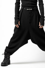 画像をギャラリービューアに読み込む, SOSNOVSKA WEIGHTY COVER PANTS (BLACK)