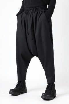 Load image into Gallery viewer, Y's BANG ON! No.9 SAROUEL WOOL TROPICAL PANTS (BLACK)
