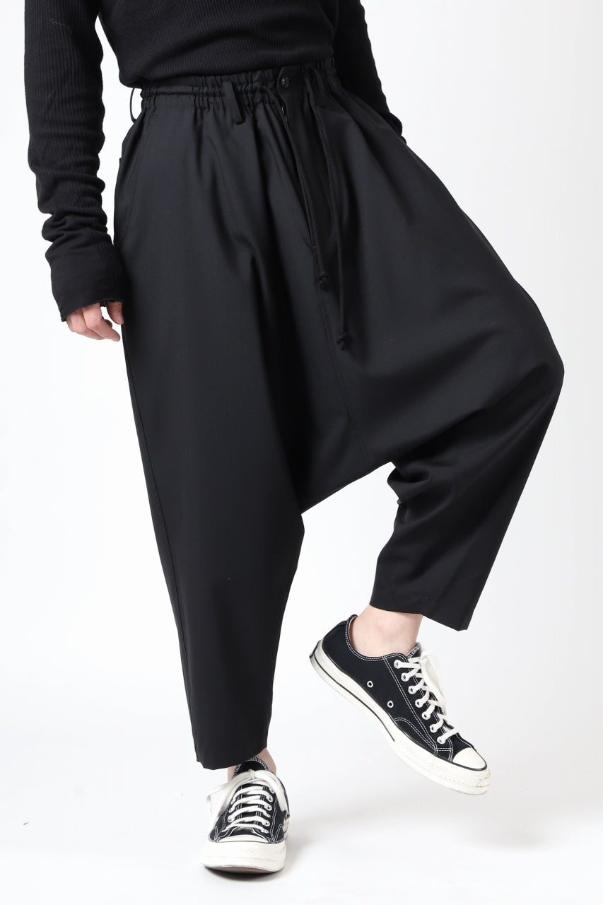 Load image into Gallery viewer, Y's BANG ON! No.9 SAROUEL WOOL TROPICAL PANTS (BLACK)