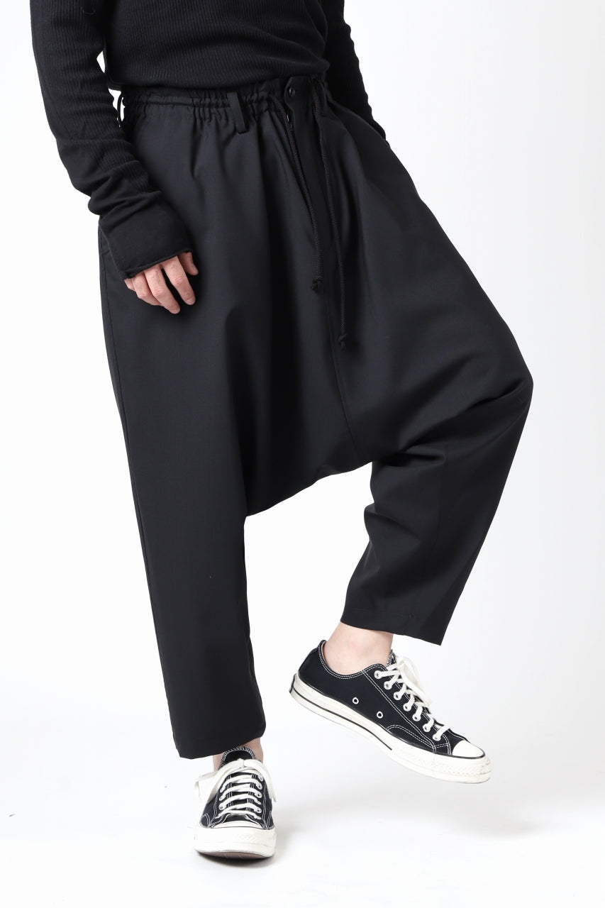 Load image into Gallery viewer, Y's BANG ON! No.9 SAROUEL WOOL TROPICAL PANTS (BLACK)