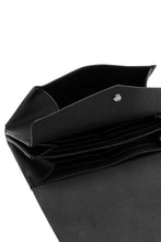 Load image into Gallery viewer, ISAMU KATAYAMA BACKLASH LONG FOLD WALLET / GUIDI OILED CALF (BLACK)