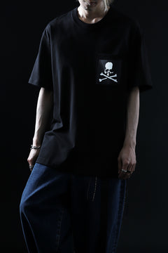 画像をギャラリービューアに読み込む, mastermind JAPAN POCKET DETAIL REGULARFIT T-SHIRT (BLACK)