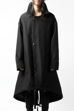 画像をギャラリービューアに読み込む, SOSNOVSKA REVERSIBLE UNINHIBITED RAIN COAT UREAN (BLACK)