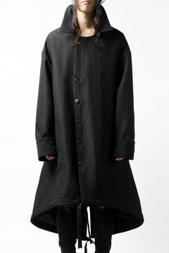 画像をギャラリービューアに読み込む, SOSNOVSKA REVERSIBLE UNINHIBITED RAIN COAT UREAN (BLACK)