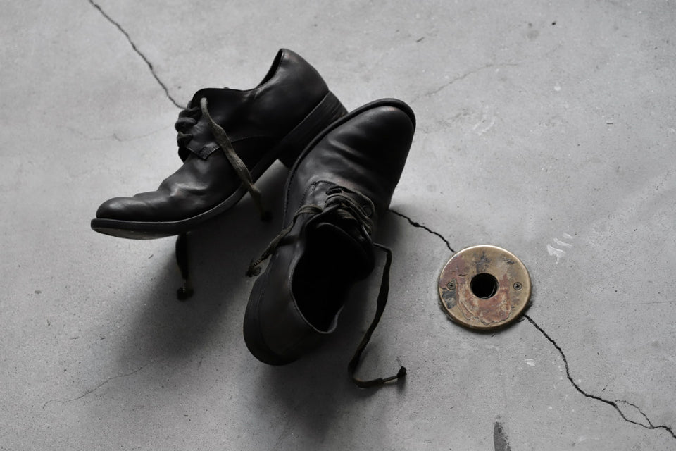 画像をギャラリービューアに読み込む, A DICIANNOVEVENTITRE A1923 DERBY SHOES 033N / HORSE FIORE OILED LEATHER (NERO)