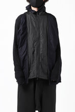 Load image into Gallery viewer, Y's BANG ON! No.117 REVERSIBLE COTTON DENIM & NYLON TWILL HOODED BLOUSON (NAVY) ※