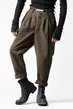 画像をギャラリービューアに読み込む, KLASICA MORROW-OCN TAPERED TROUSERS / IKAT DYED STRIPE COTTON  (CINNAMON)