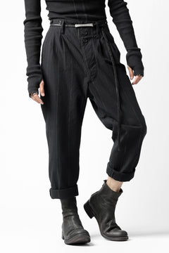 画像をギャラリービューアに読み込む, KLASICA MORROW-OCN TAPERED TROUSERS / IKAT DYED STRIPE COTTON  (CARBON)