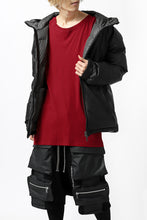 Load image into Gallery viewer, ISAMU KATAYAMA BACKLASH xx NANGA REVERSIBLE AURORA DOWN JACKET / KANGAROO + NYLON x POLISH WHITE GOOSE (BLACK x GREY)