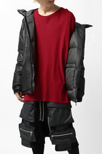 Load image into Gallery viewer, ISAMU KATAYAMA BACKLASH xx NANGA REVERSIBLE AURORA DOWN JACKET / KANGAROO + NYLON x POLISH WHITE GOOSE (BLACK x GREY)