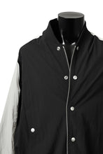 画像をギャラリービューアに読み込む, A.F ARTEFACT LIGHTWEIGHT BOMBER-JACKET (BLACK x L.GREY)