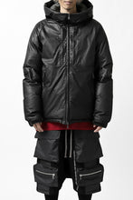 Load image into Gallery viewer, ISAMU KATAYAMA BACKLASH xx NANGA REVERSIBLE AURORA DOWN JACKET / KANGAROO + NYLON x POLISH WHITE GOOSE (BLACK x GREY)