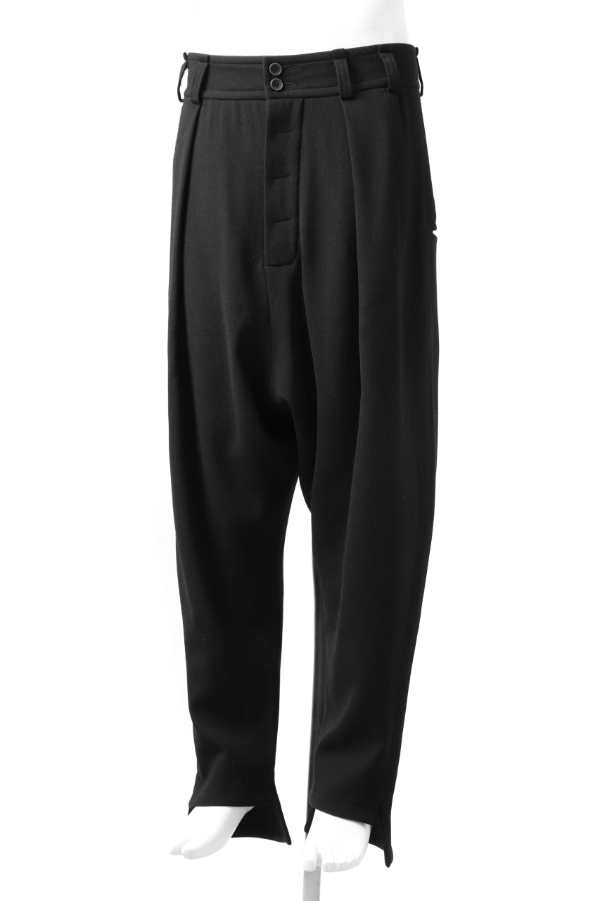 画像をギャラリービューアに読み込む, SOSNOVSKA RESTRAINED CUTED PANTS (BLACK)