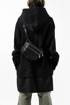 Load image into Gallery viewer, ISAMU KATAYAMA BACKLASH STRAP ZIP BAG / MONOCHROME LUXURY STEER (BLACK)